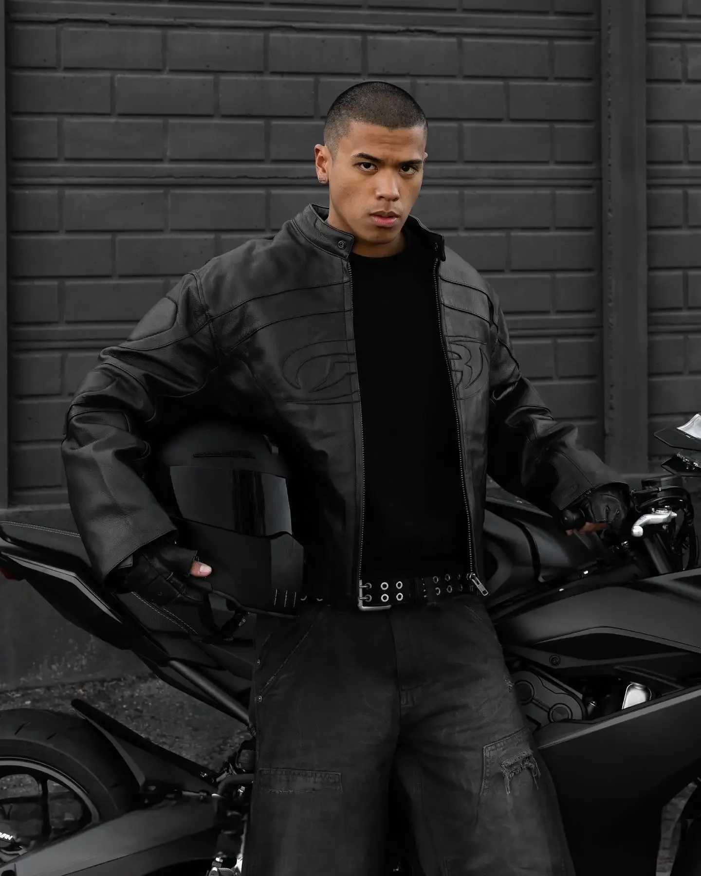 Y2k Retro Gothic Fashion Black Leather Jacket Hip Hop Loose Geometric Pattern Embroidered Bomber Zipper Jacket Coat Punk MenWear X250213