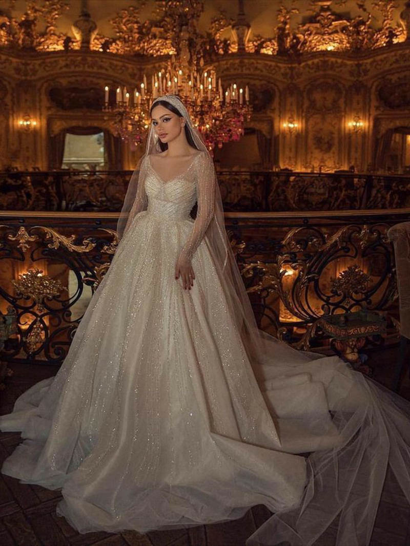 Gorgeous Ball Gown Wedding Dresses With Strapless Bling Sequins Long Sleeves Pearls Zipper Court Gown Pleats Custom Made Bridal Gown Plus Size Vestido