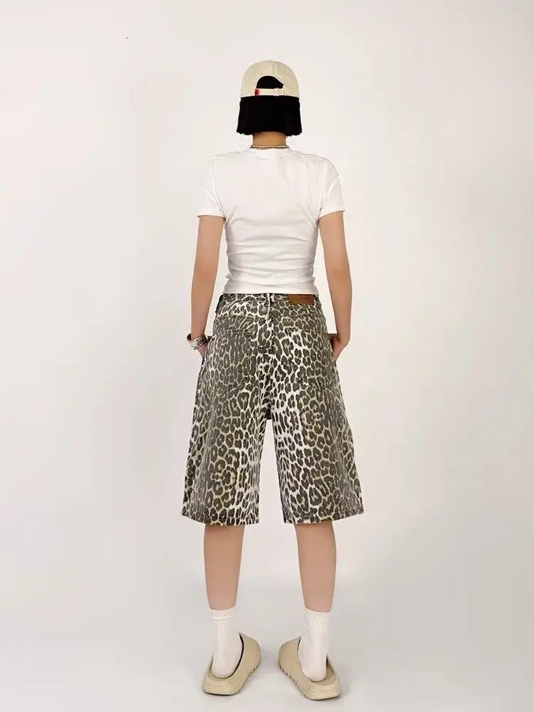 Summer Shorts Womens Trendy Leopard Print Loose And Casual Trend Versatile Short Pants And Womens Jeans 250210