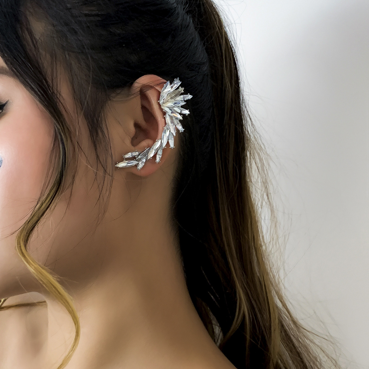 Female Adornment Sweet Cool Versatile Water Dia Oute Elf Ear Hanger Exaggerated Single Alloy Crowd Earrings