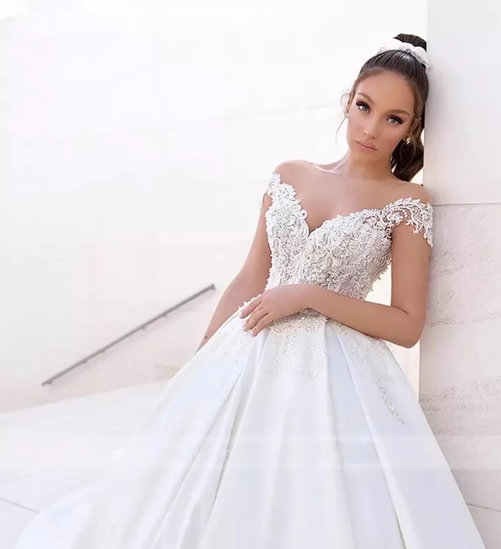 A-Line Wedding Dresses Bridal Gowns Off Shoulder Satin Sleeveless Appliques Sequins Sweep Train Plus Size