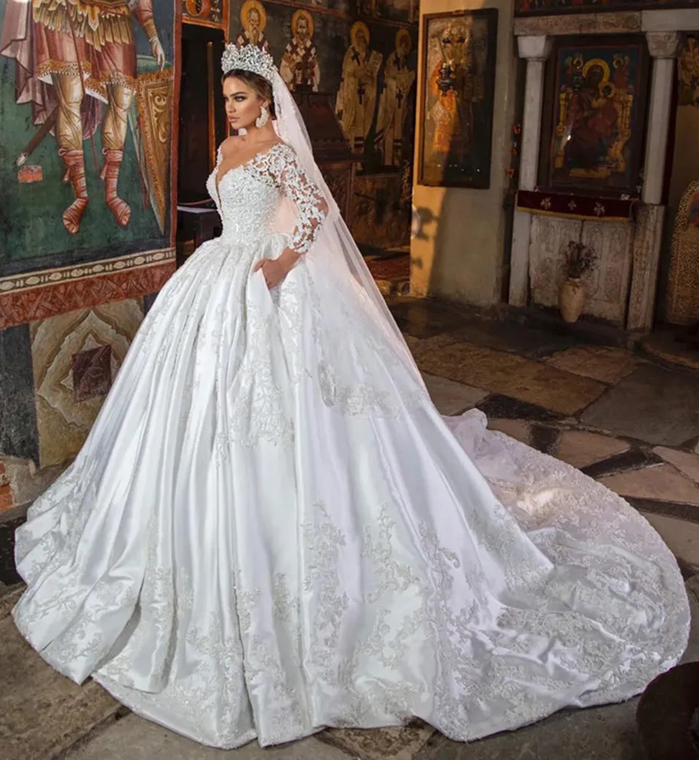 Wedding Dresses White Scoop Neck Satin Sequins Beaded Appliques Long Sleeves Bridal Gowns Floor-Length Sweep Train