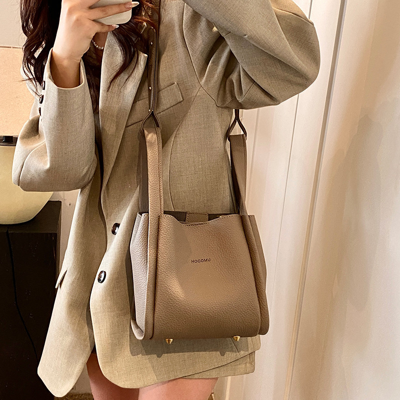 Lychee Pattern Bucket 2025 New Designer Women's Bag Light Luxury Simple Summer Shoulder Bag Two-piece Set Diagonal Cross Bag