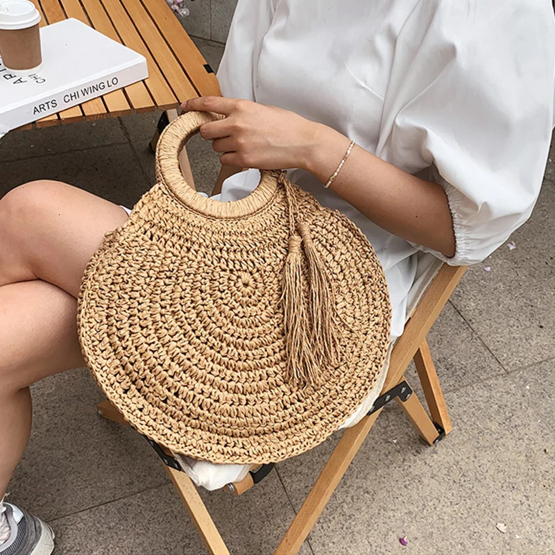 Straw Bag Rattan Woven Round Tassel Handbag For Women Large Capacity Shoulder Tote Purse Ladies Holiday Wood Handle Shopping Bag 250207