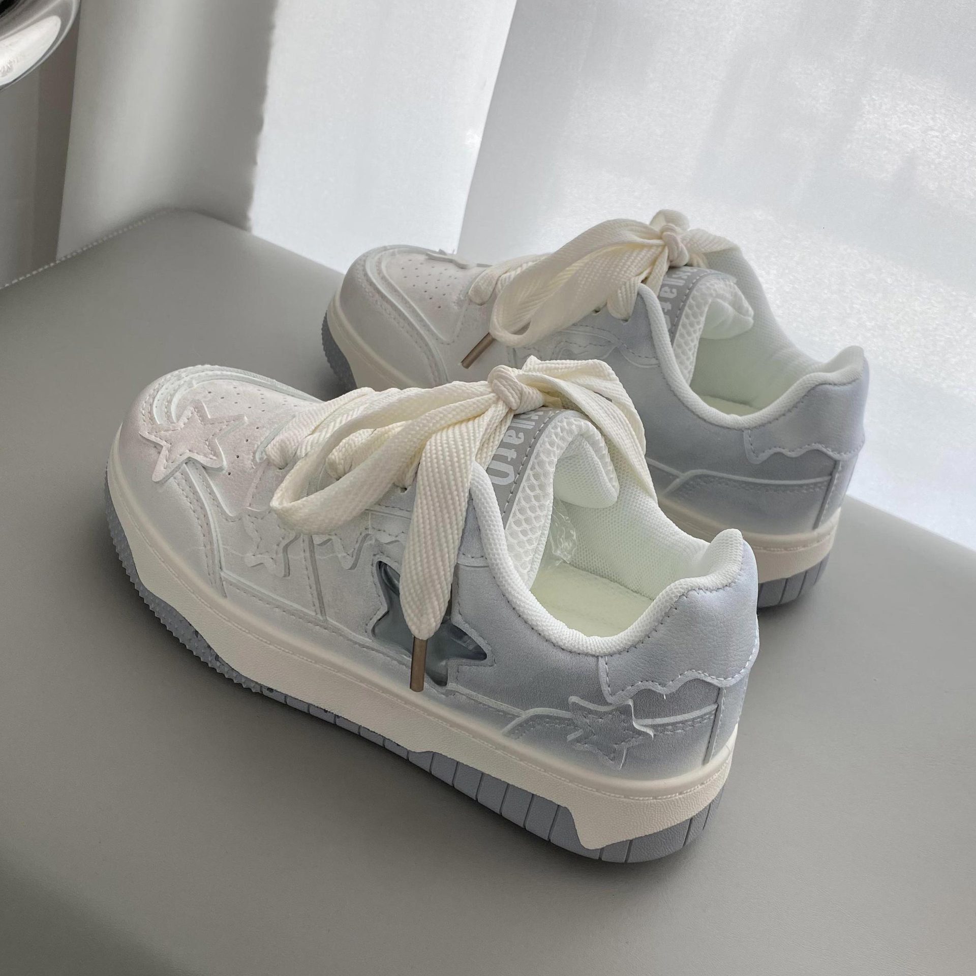 Five Pointed Star 2025 Autumn And Winter Women's Flat Shoes, Student Leisure Multifunctional Niche Design Sports Board Shoes Trendy Balance Skate