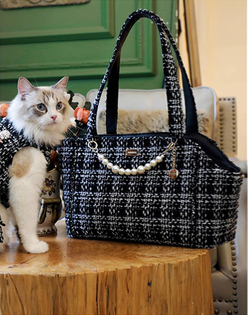 Fashion Pets Carrier Bag, Cats Carrier Purse with Pearl Chain Decoration, Soft Cotton Fabric Dogs Carrier for Walking Shopping, Luxury Style Dogs Hand