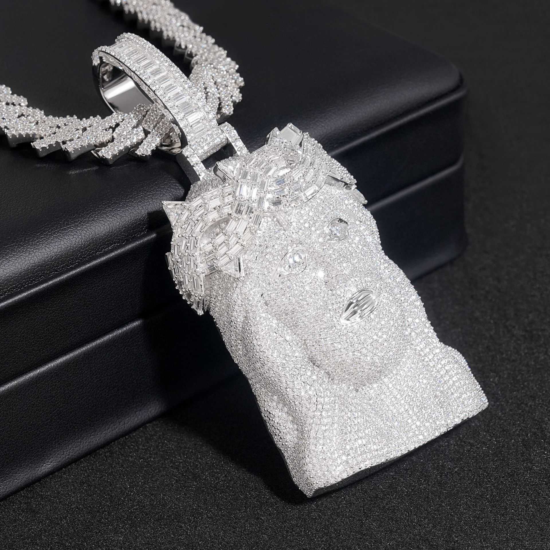 Diamond Hair Jewelry New Hip Hop Jesus Head Pendant 925 Silver with Moissanite Can Wear 10mm Cuban Chain