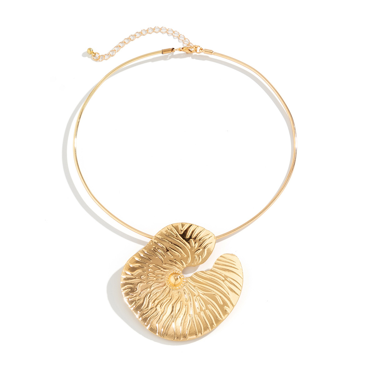 Woman Exaggerated Punk Cyber Style Metal Jewelry with Lotus and Large Leaves Necklace for fashion Women