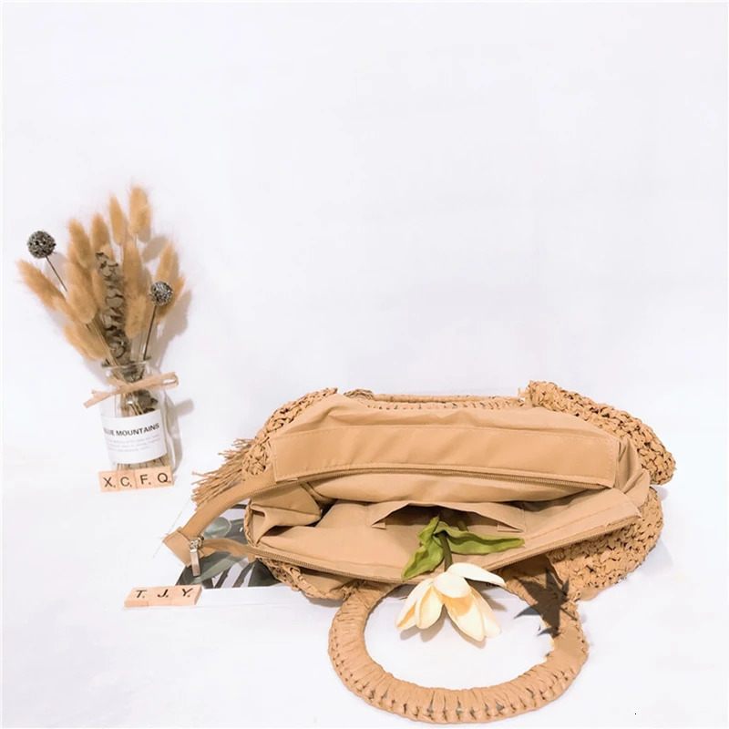 Straw Bag Rattan Woven Round Tassel Handbag For Women Large Capacity Shoulder Tote Purse Ladies Holiday Wood Handle Shopping Bag 250207