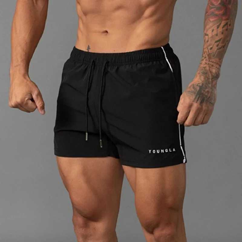 2023 New Summer Mens Leisure Sports Outdoor Shorts Breathable Leisure Running Fitness Three-point PantsXJ250213
