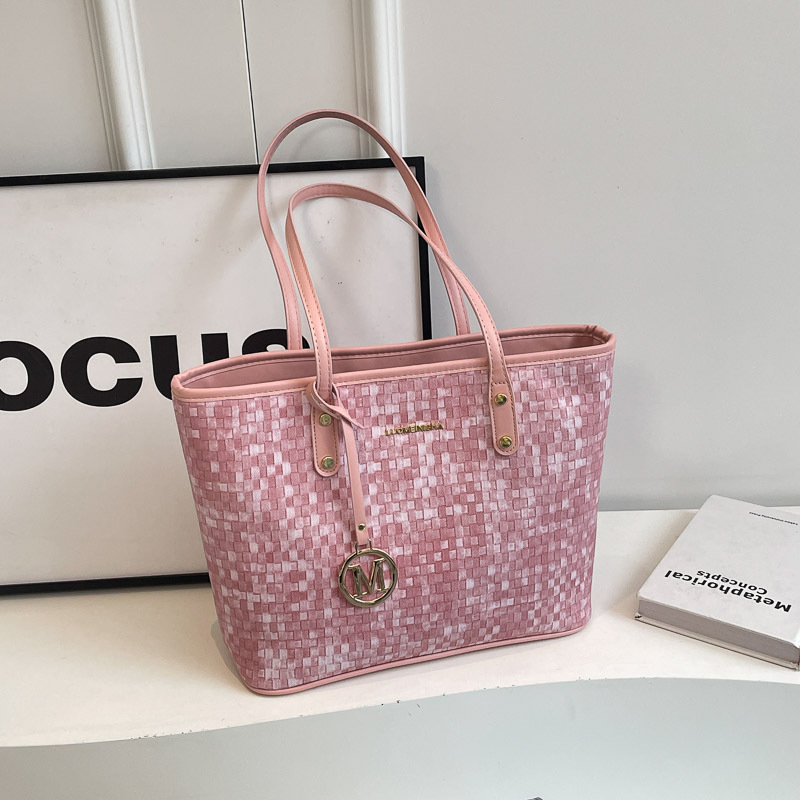 Free shipping 2025 designer Shoulder totes Bags For womans ladies flap square bag woven pattern handbag women high-capacity crossbody bag