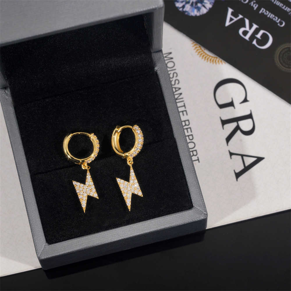 Diamond hair high-end earrings hot selling hip-hop S925 silver moissanite lightning earrings suitable for men and women with GRA