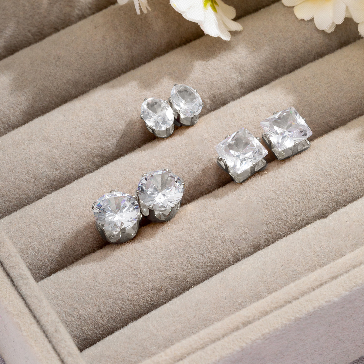 designer Jewelry imitation pearl zircon fashionable versatile metal feel set plain fashion ring earrings