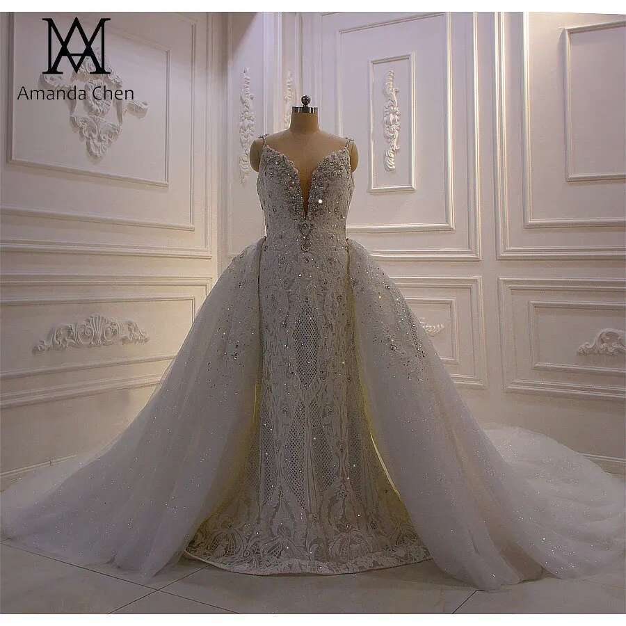 High Quality Custom Spaghetti Straps Wedding Dress with Lace Appliques and Detachable