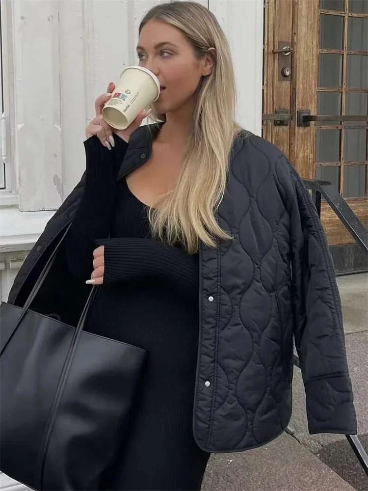 Woman Casual Black Loose O-Neck Jacket 2022 Female Winter Solid Warm Jackets Ladies High Street Outwear