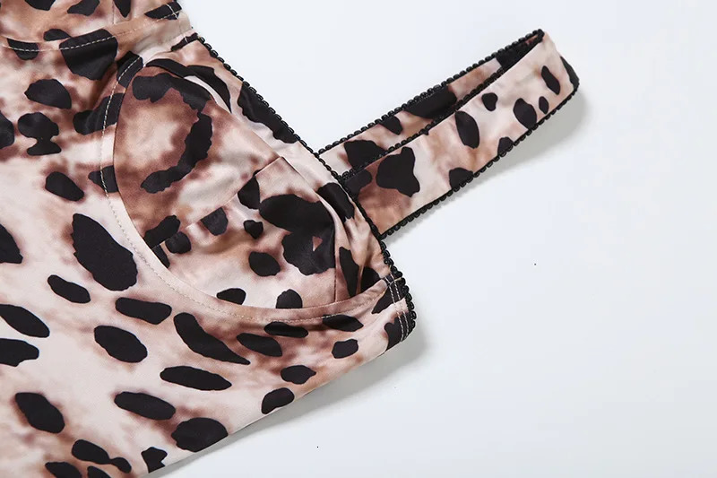 Women Sexy Leopard Jumpsuits Low Neck Suspendency Body-shaping Overalls Female Wild Trend Midnight Clubwear Rompers Streetwear 250213
