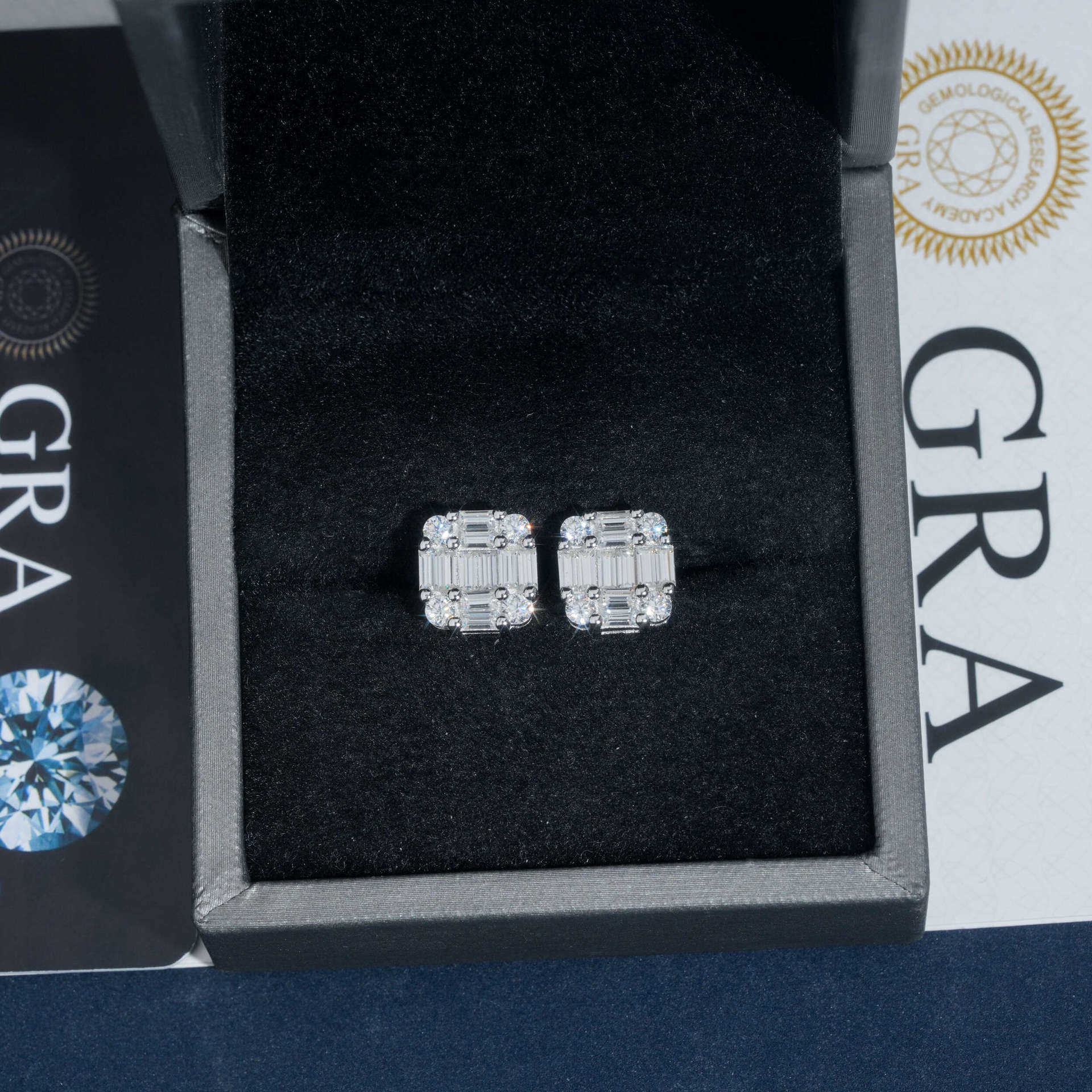 Diamond hair hip-hop light luxury S925 silver moissanite square male and female couple earrings can be tested with diamond pen