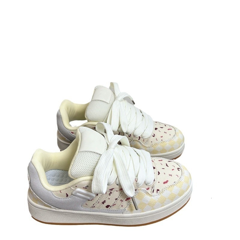 2025 Spring Autumn New Canvas Thick Soled Board For Female Students Versatile And Small Popular Casual Sports Shoes