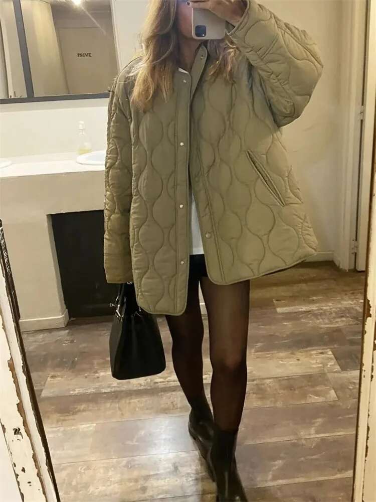 Woman Casual Black Loose O-Neck Jacket 2022 Female Winter Solid Warm Jackets Ladies High Street Outwear