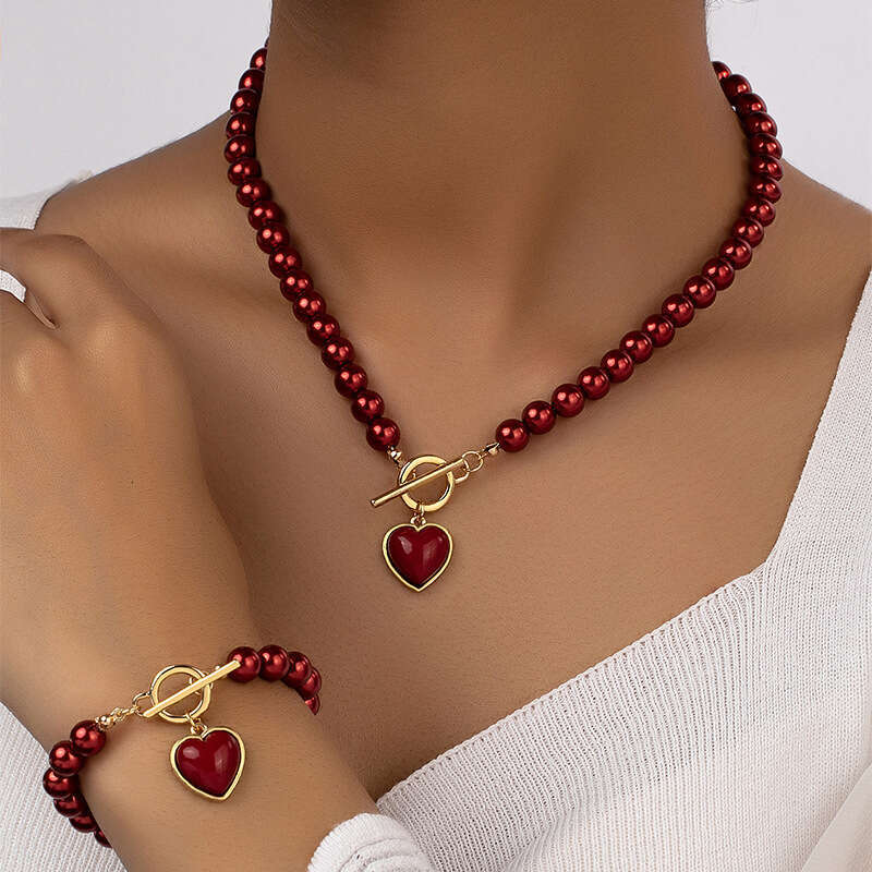 Fashionable and trendy pearl bracelet necklace set female niche high-end feeg, light style, love collarbone chain for daily wear