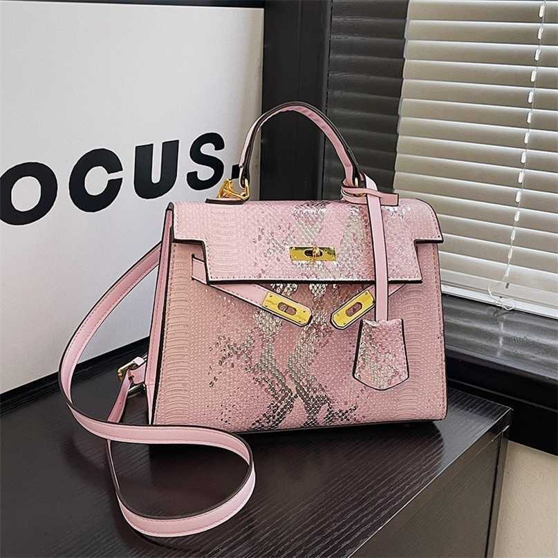 Designer Bag for women new trendy hot large capacity snake pattern high-end sense handbag fashionable single shoulder crossbody Kelly bag