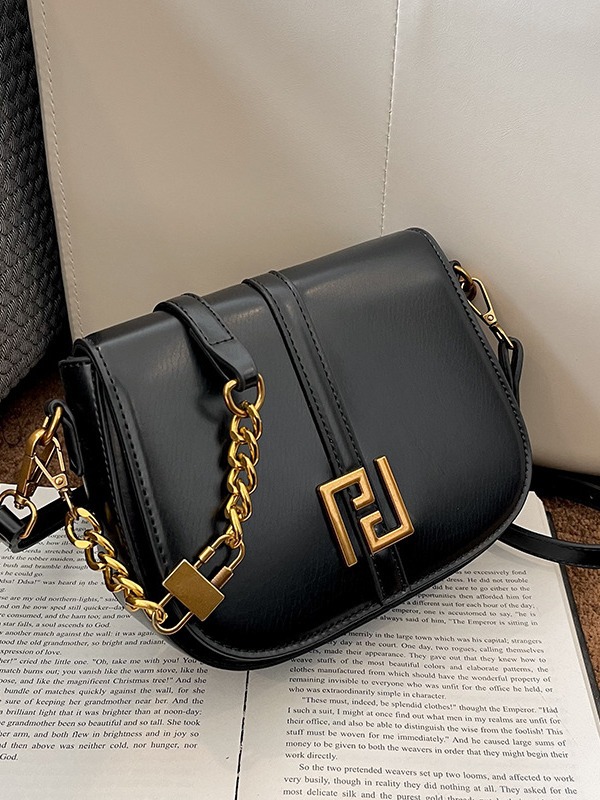 Free shipping 2025 new designer Shoulder Bags For womans ladies flap square handbag women crossbody saddle bag