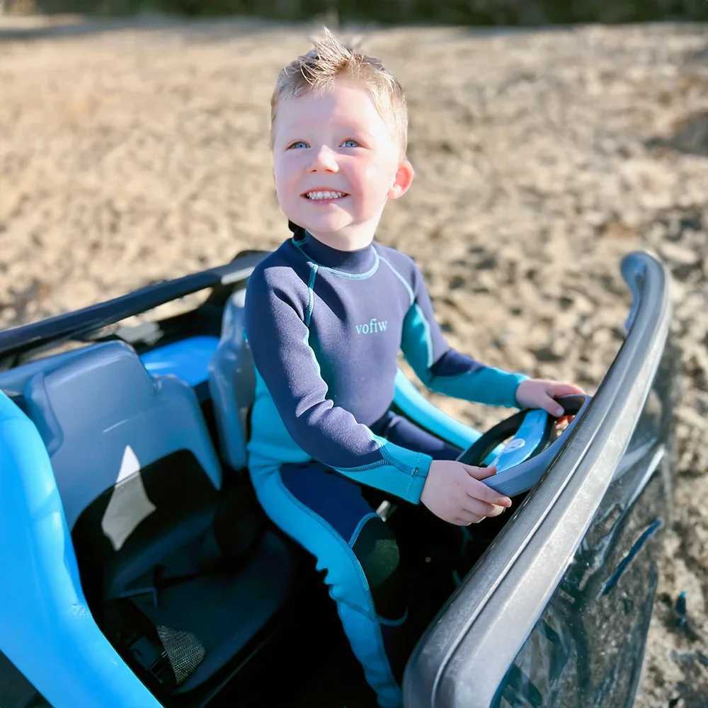 Childrens 3MM Neoprene Wetsuit Back Zipper Surfing Snorkeling Swimming Suit Long Sleeves Boys Girls Kids Water Sports Swimwear Z250214