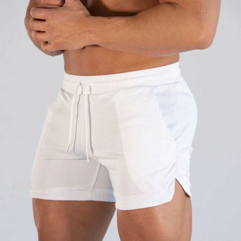 2024 NEW Fitness sports Shorts Man Summer Gyms Workout Male Breathable Mesh shorts Quick Dry Beach Short Pants men SportswearXJ250213