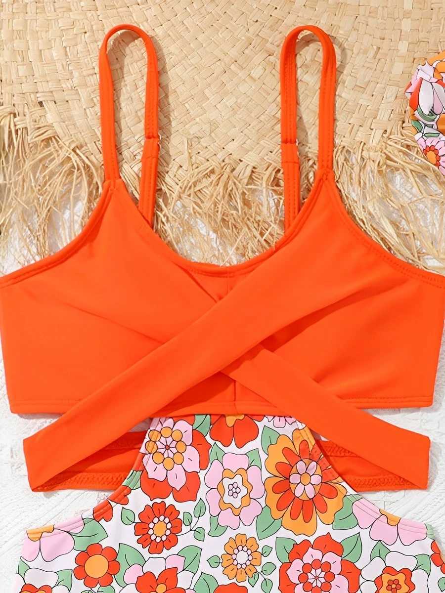 2024 Print Hollow Cross Girls Swimsuit One Piece Kids Swimwear Female Childrens Bathers Bathing Swimming Swim Suit Beachwear Z250214