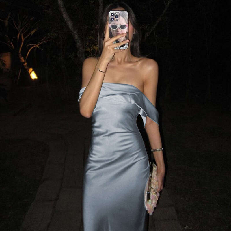 European and American style women's summer product solid color sexy backless zipper strapless dress wholesale 2025 new casual versatile fashion c