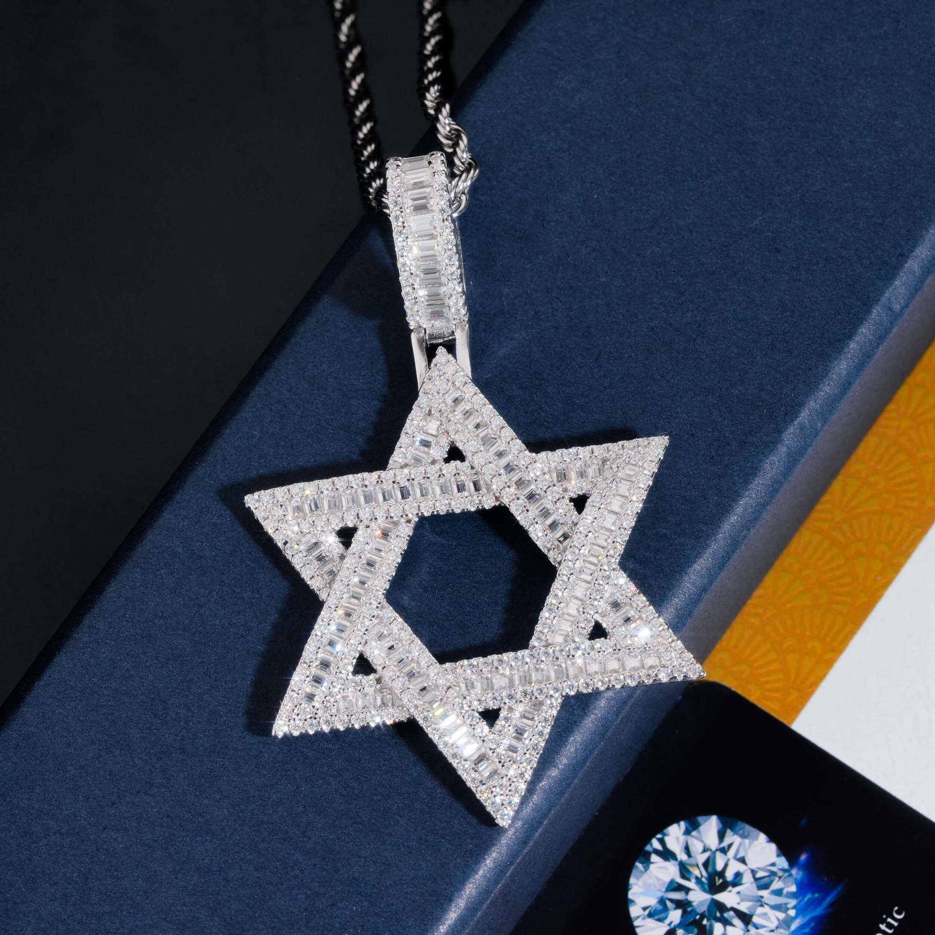 Diamond Hair New S925 Silver Set D-Color Moissanite Star Pendant Hip Hop Pendant Can Thread Through Tennis Chain