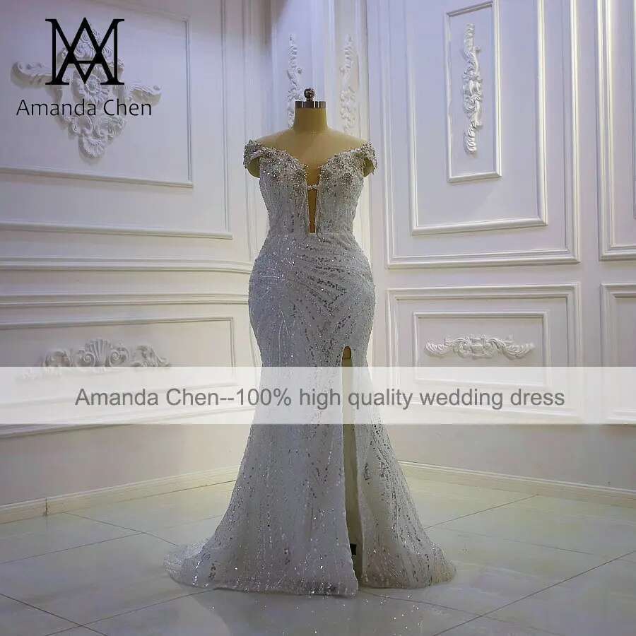 Personalized 2 in 1 Wedding Dress with Lace Appliques and High Division