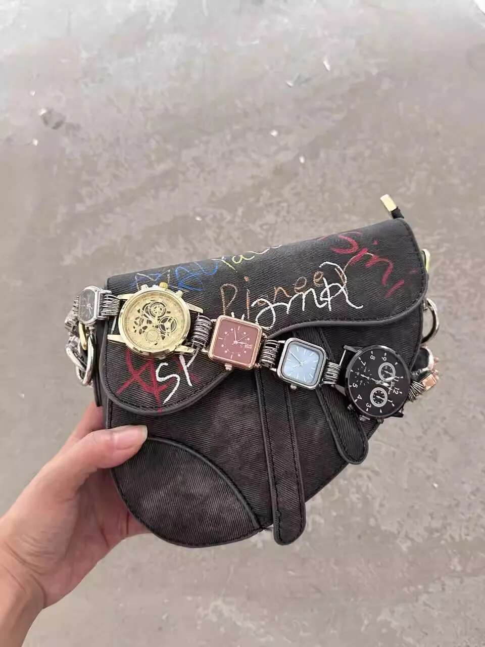 Niche Couples Hand Drawn Graffiti Saddle Unisex Retro Watch Shoulder Strap Crossbody Adult Punk Design Armpit Bag