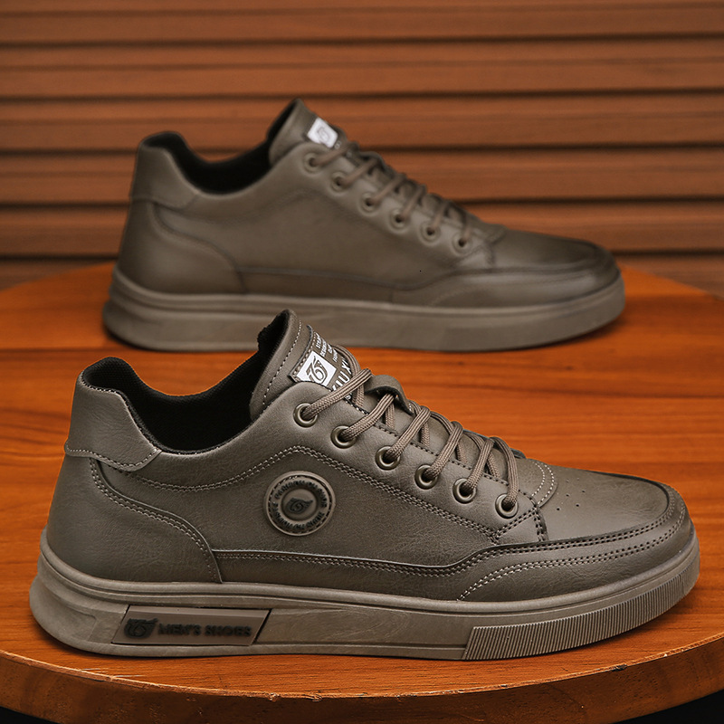 2025 Spring New Low Top Men's Sports Board Versatile Soft Sole One Step Waterproof And Anti Slip Casual Shoes