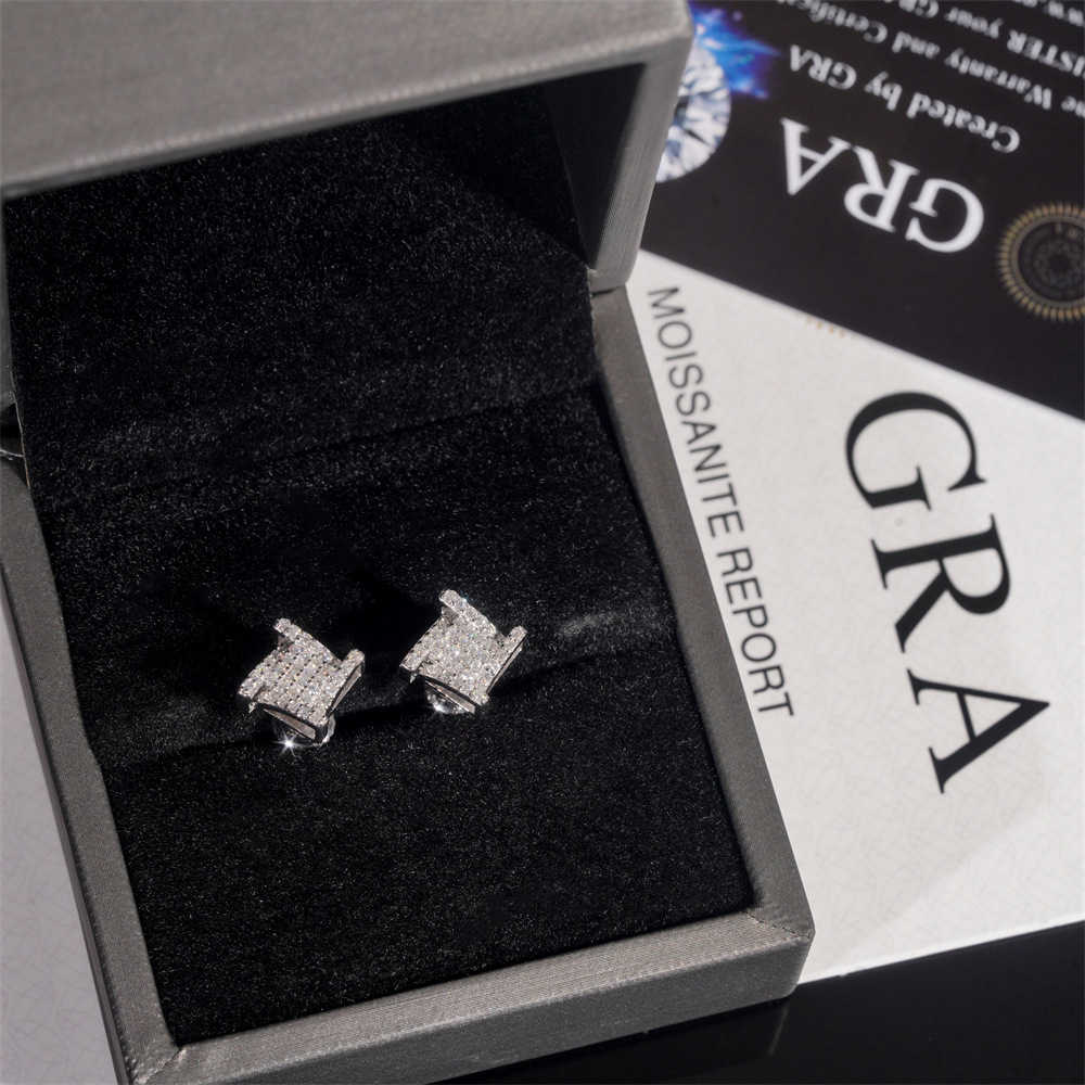Diamond hair fashionable high-end feeling 925 silver moissanite square male and female fashionable versatile earrings over testing diamond pen
