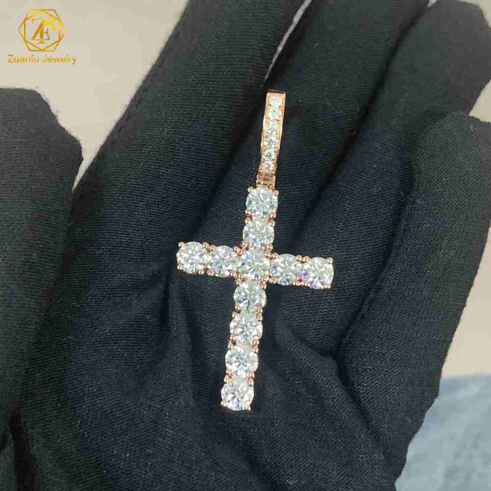 Jewelry Manufacturer Hiphop Ice Out Cross Pendant for Men 925 Sterling Silver Gemstone Pendants 5mm Moissanite Cross Pendant