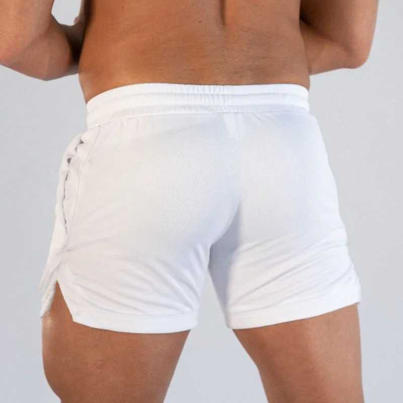 2024 NEW Fitness sports Shorts Man Summer Gyms Workout Male Breathable Mesh shorts Quick Dry Beach Short Pants men SportswearXJ250213