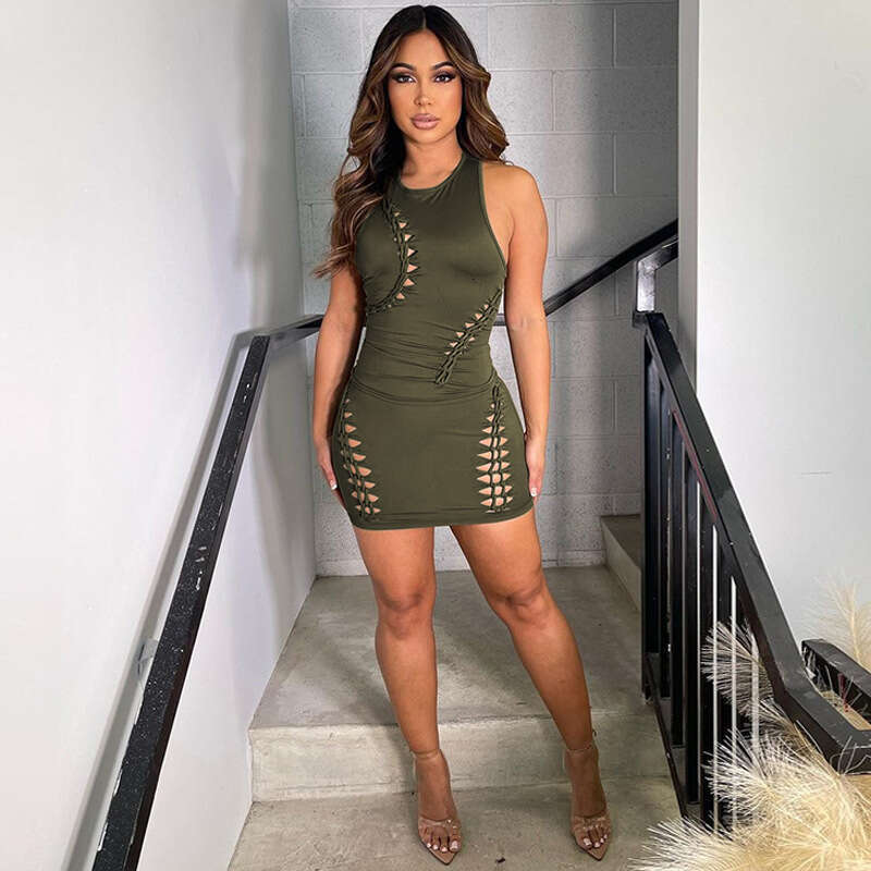 European and American style women's spring/summer product fashionable solid color hollow out round neck sleeveless top slim fit skirt set 2025 te