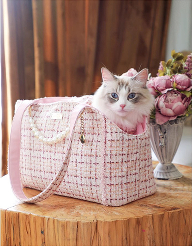 Fashion Pets Carrier Bag, Cats Carrier Purse with Pearl Chain Decoration, Soft Cotton Fabric Dogs Carrier for Walking Shopping, Luxury Style Dogs Hand