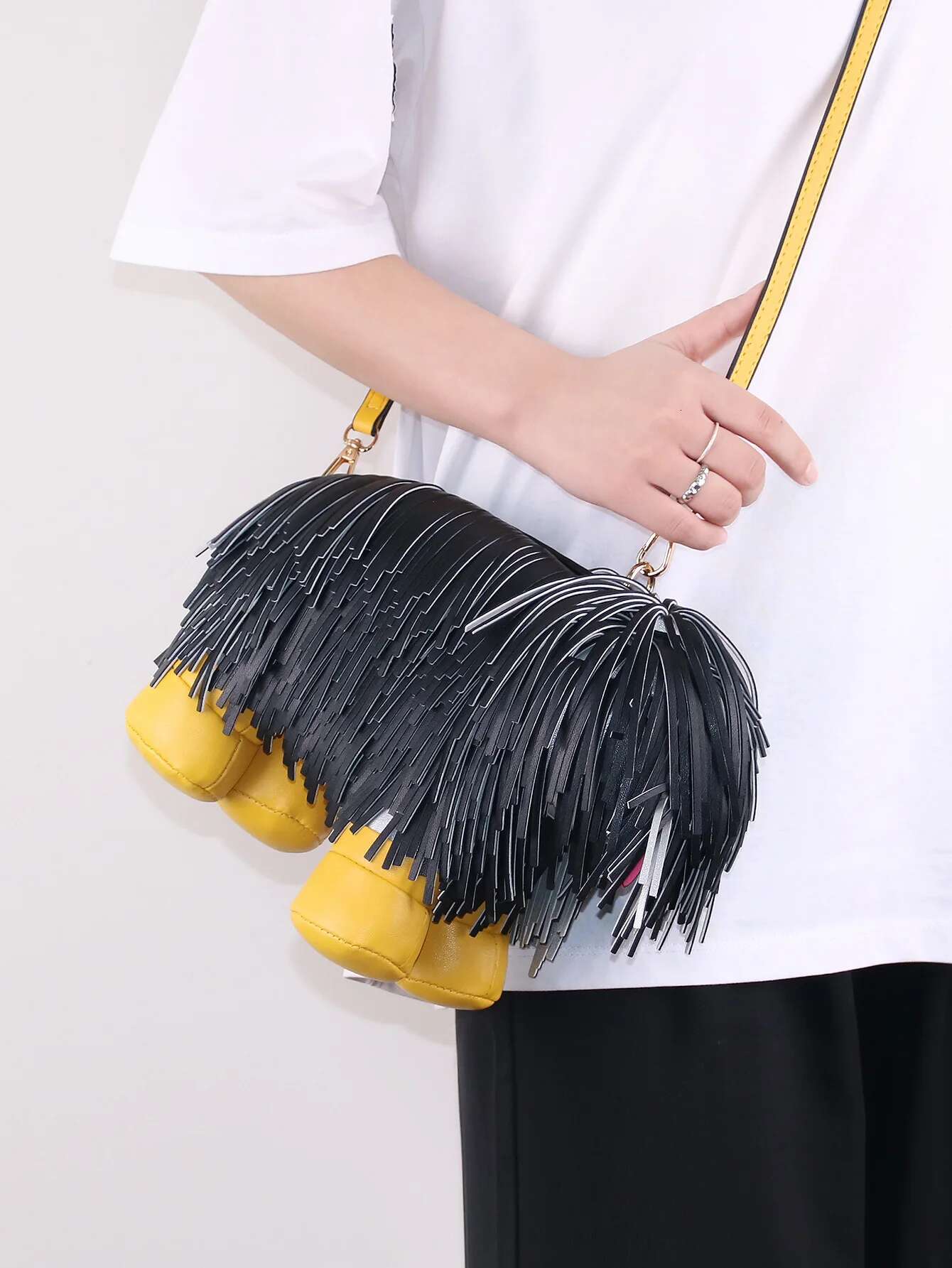 Novelty Tassel Puppy Women's Shoulder Crossbody Cute Cartoon Animal Shape Purses and Handbag Designer Tote Bag