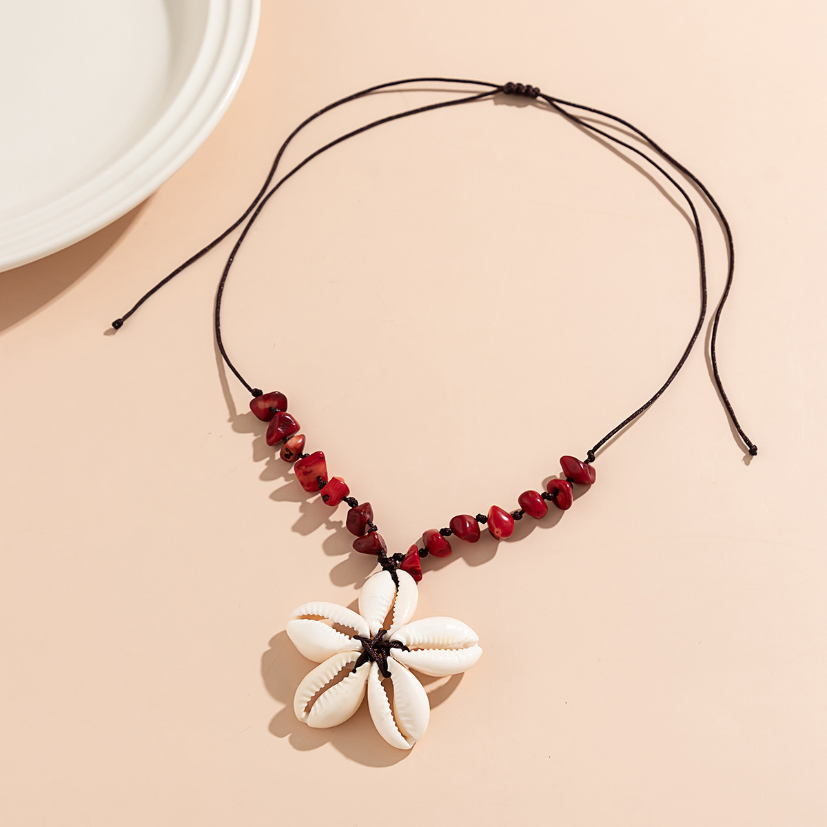 fashion Jewelry ethnic style beaded handmade woven with simple shell and crushed stone Woman wer necklace