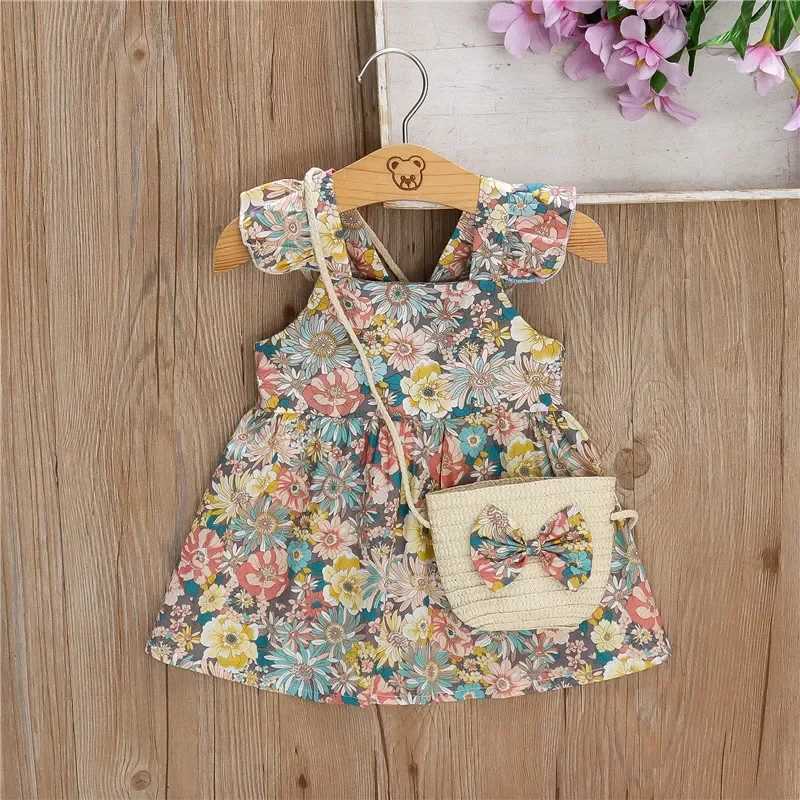 (Girls 0-3 years old)New Summer Girls Dress Halter Small Flying Sleeve Ruffled Flowers Full Print + Crossbody Bag A-line Dress Z250214