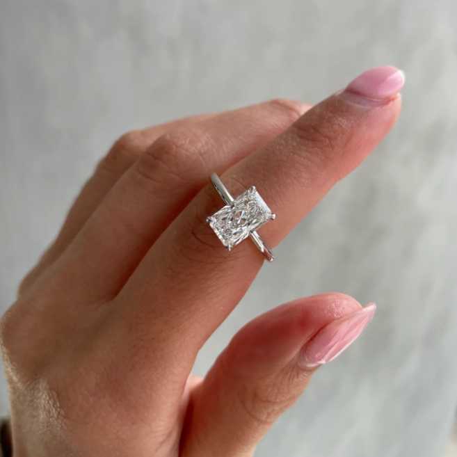 Fancy Cut 1CT 2CT Lab Grown Diamond CVD HPHT Engraved Gold 18K Solid Gold Lab Diamond Ring for Women Wedding