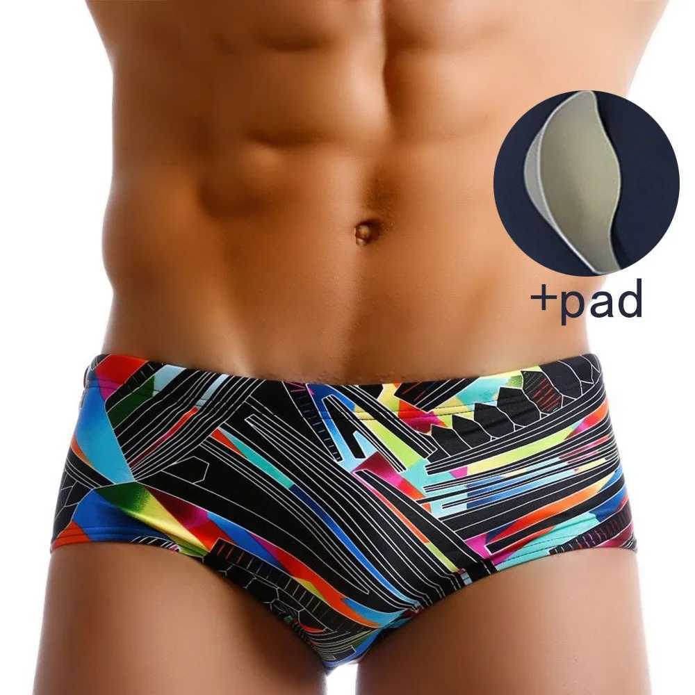 Breathable Mens Swimwear Trunks Triangular Elastic Mens Swimwear Irregular Printing Colored Lines Male Swimsuit W250214