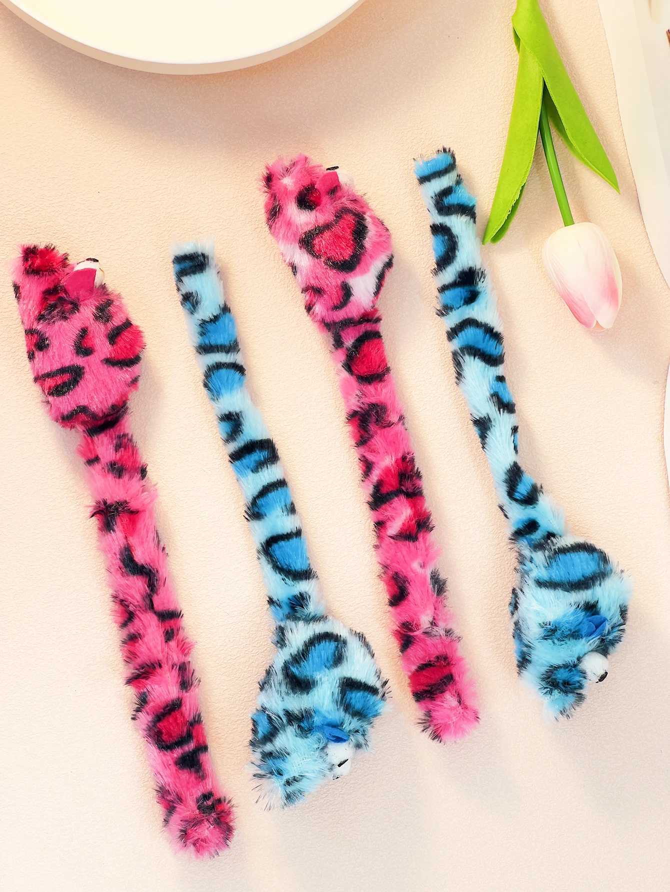 A long-tailed stuffed mouse cuddle toy tail has a rustling interactive fun since hi cat toyT250214