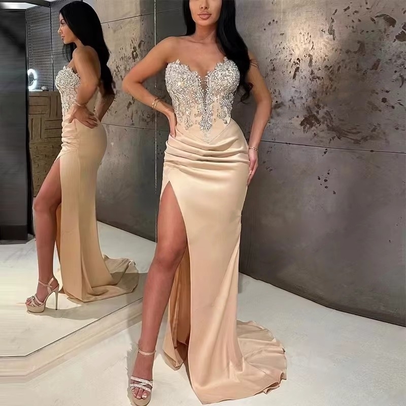 Crystals Beaded Champagne Prom Dresses Side Split Sexy Evening Gowns Sweetheart Sleeveless Long Satin Special Occasion Dress Women 2025 Pageant Party 