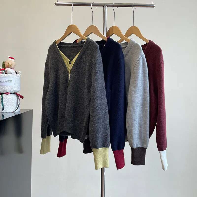 Fake Two Piece Women's V-Neck Look Thin Color Block Knitted Basic Sweater