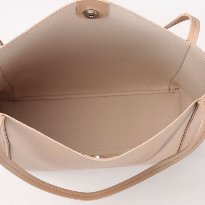 Fashionable Wide-Mouth Carryall with Spacious Interior - New Style Shoulder Bag