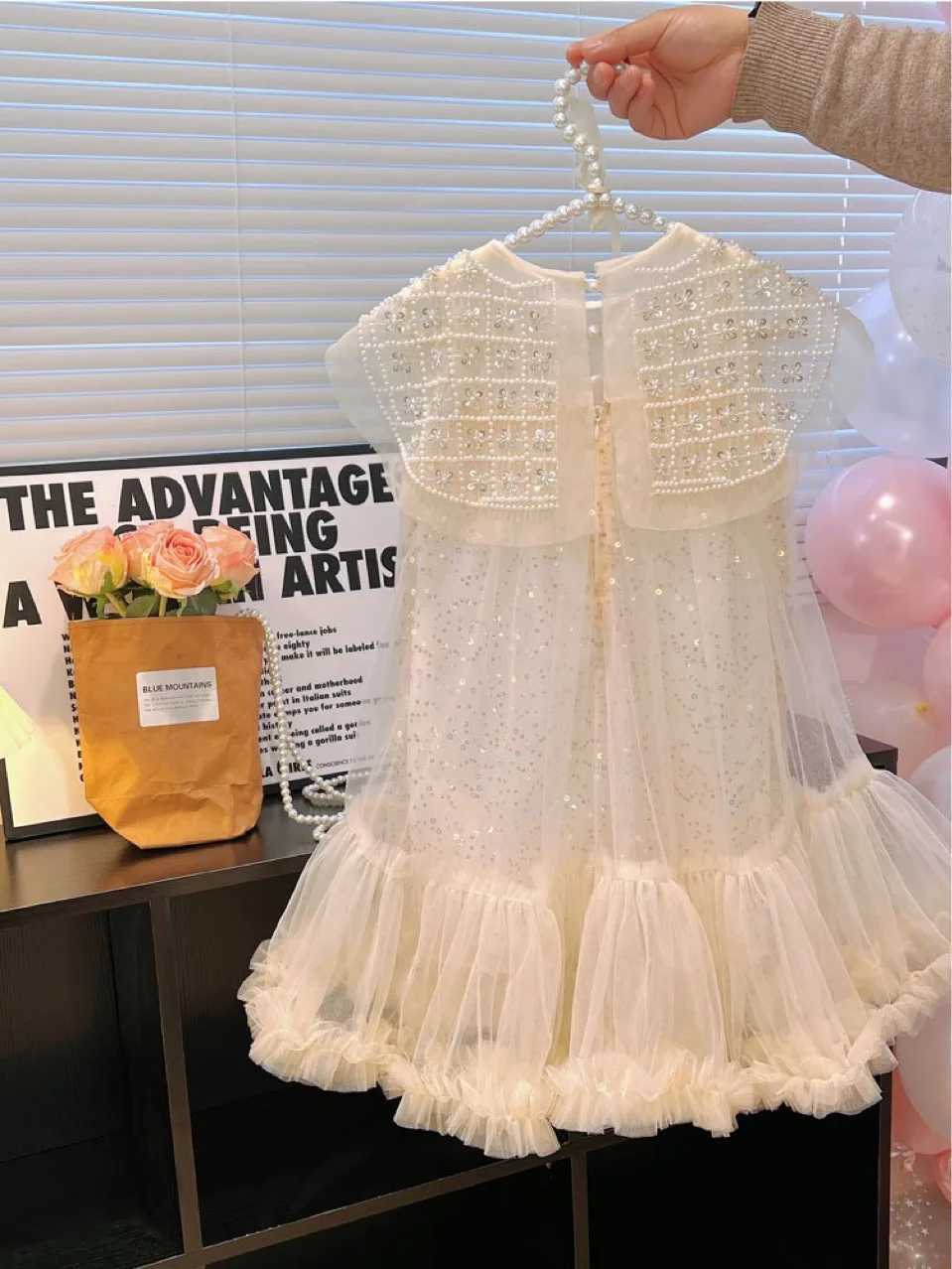 New 2023 Girls Prin cess Dress Casual Spring Summer Childrens Wear Korean Pearl Neck Princess Dress Fashion Yarn Dress Z250214