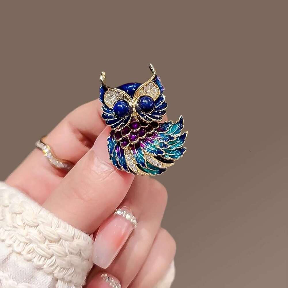Cute enamel painted owl men's and women's high-end chest wer, small animal brooch, temperament suit, coat accessories